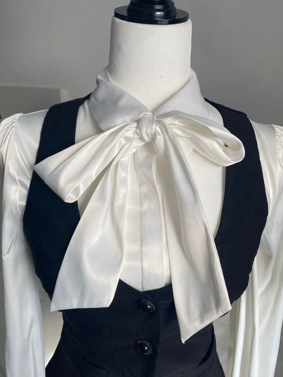 Angela Blouse (white)