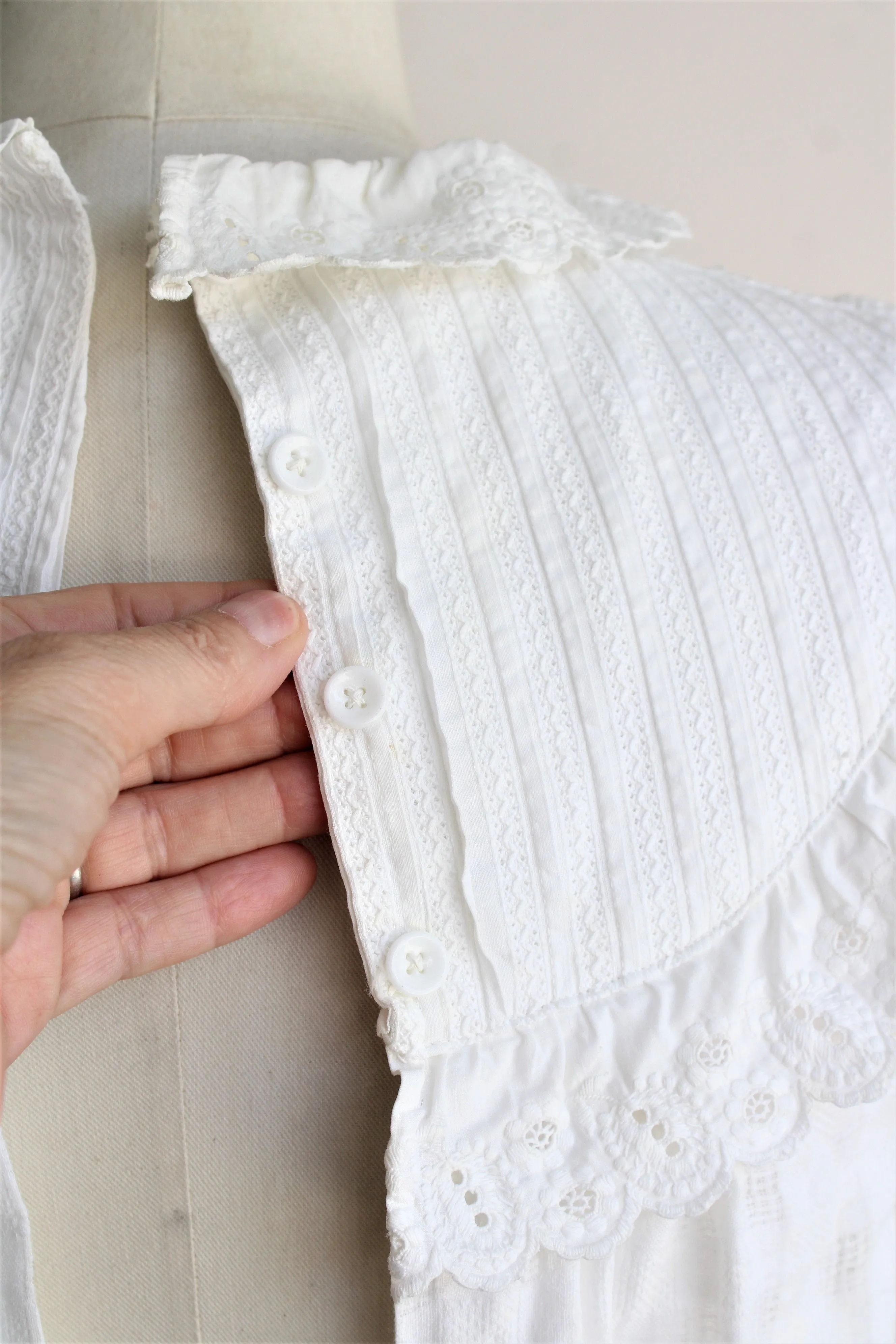Antique 1890s Victorian White Cotton Blouse
