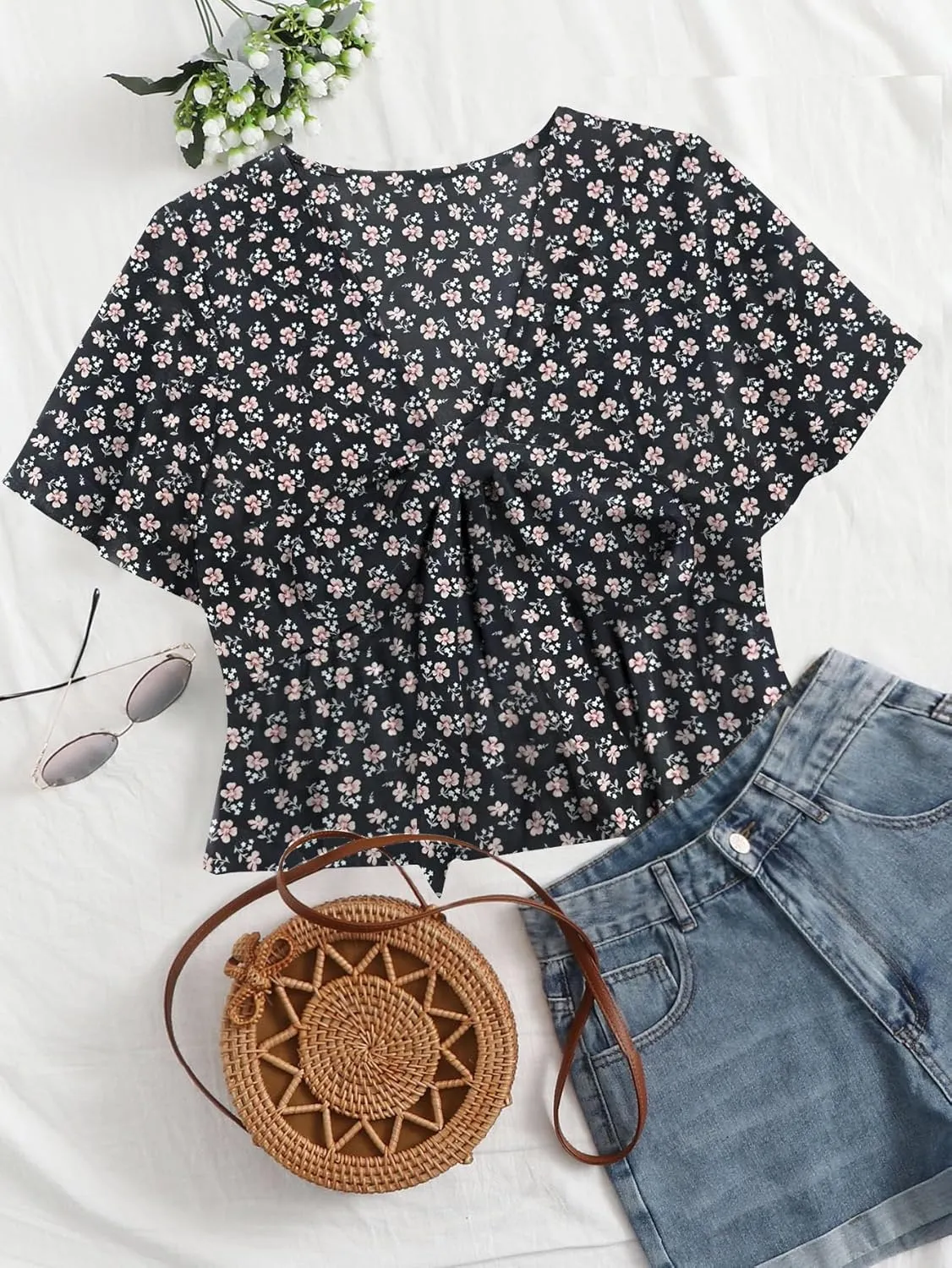 LYANER Women's Floral Print V Neck Tie Knot Ruffle Hem Short Sleeve Blouse Peplum Top
