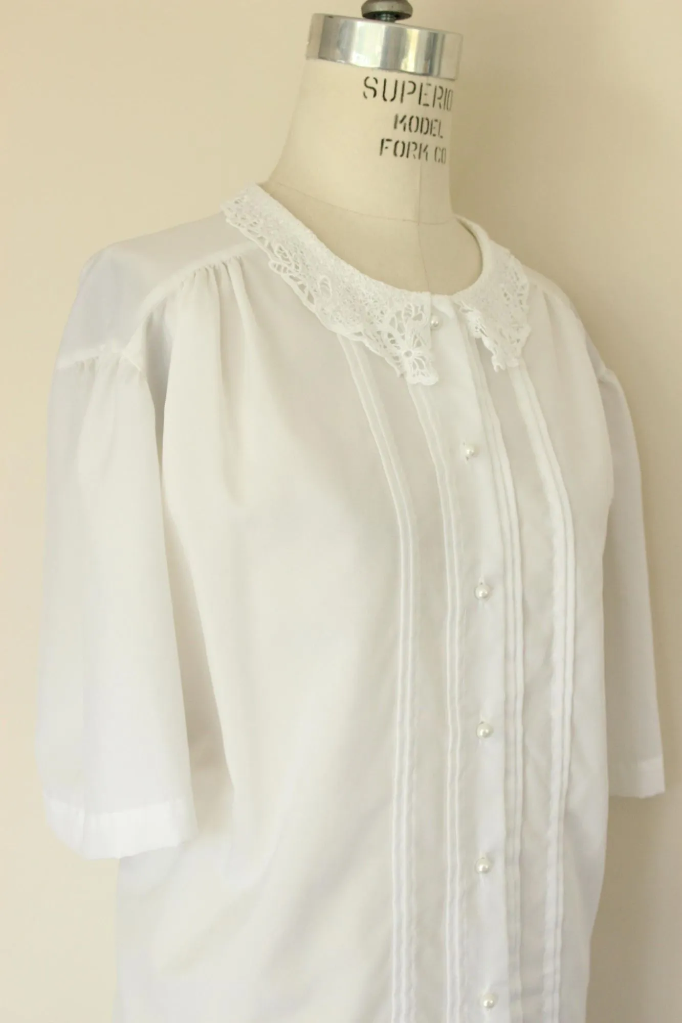 Vintage 1980s 1990s Volup Ms. Bond White Blouse