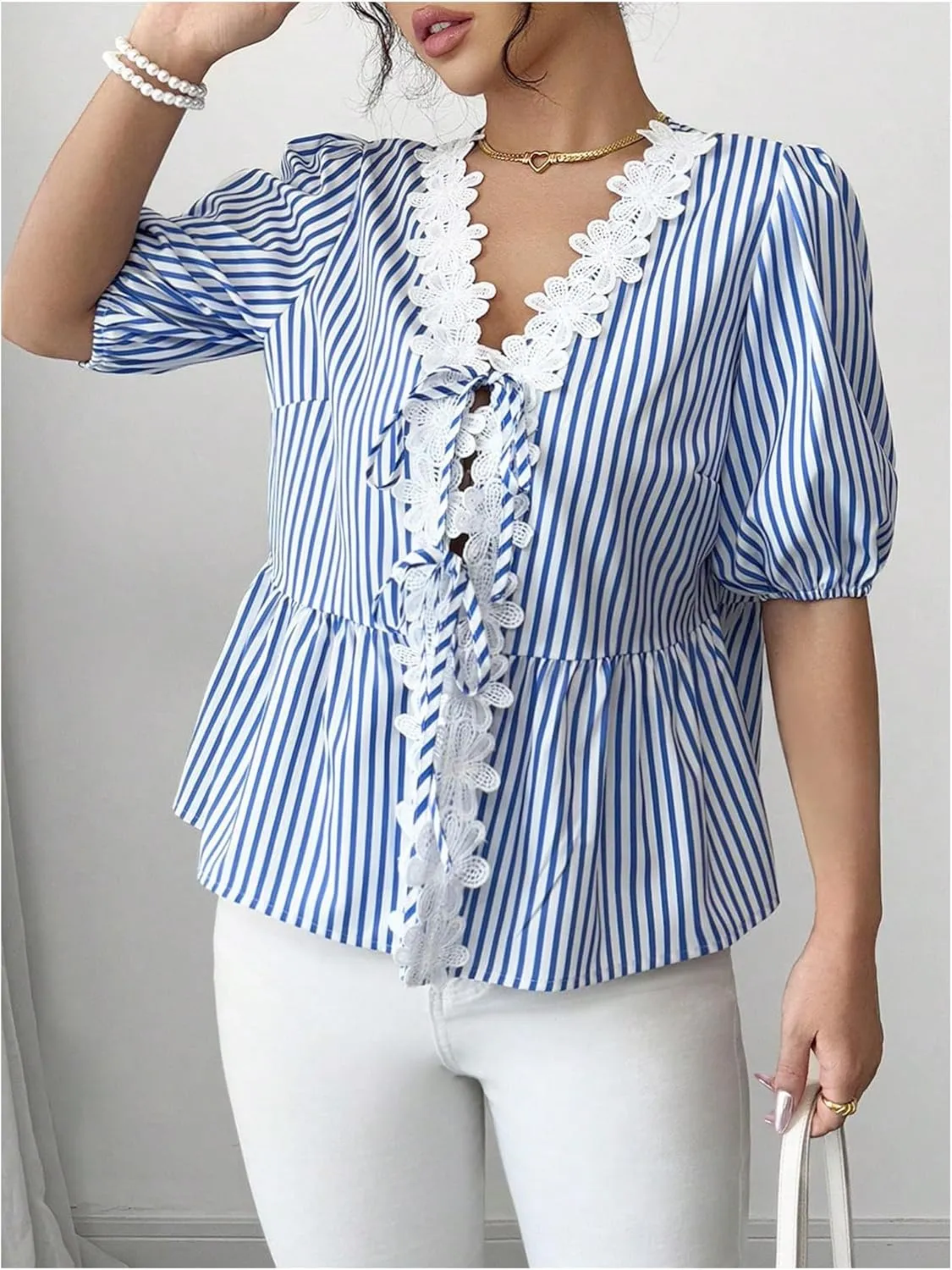 WDIRARA Women's Floral Print Bow Tie Front Blouse Puff Short Sleeve Round Neck Peplum Babydoll Shirt